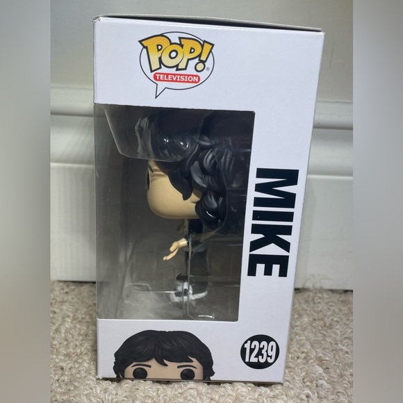 Mike Funko Pop, Stranger Things #1239 - Picture 4 of 6